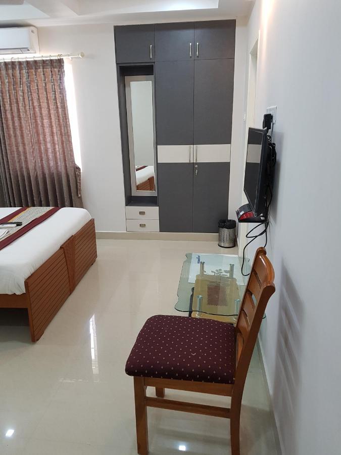 R-hotels Rithikha Porur Hotel *