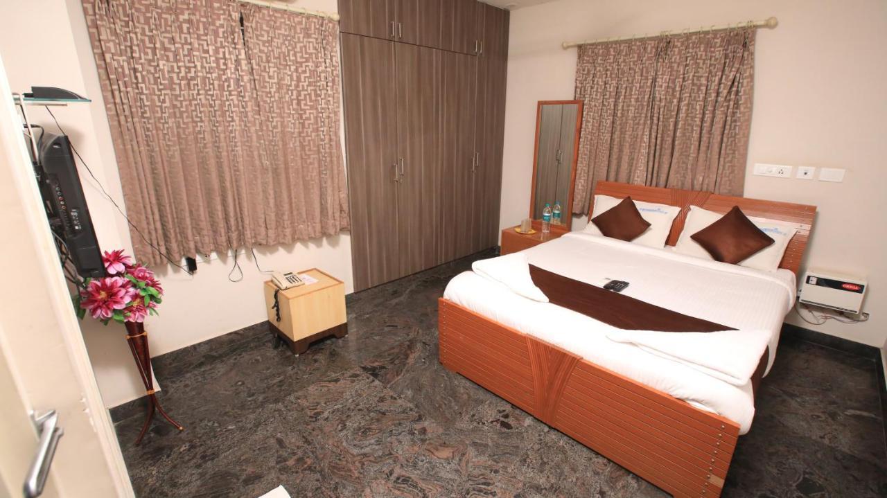 R-hotels Rithikha Porur *